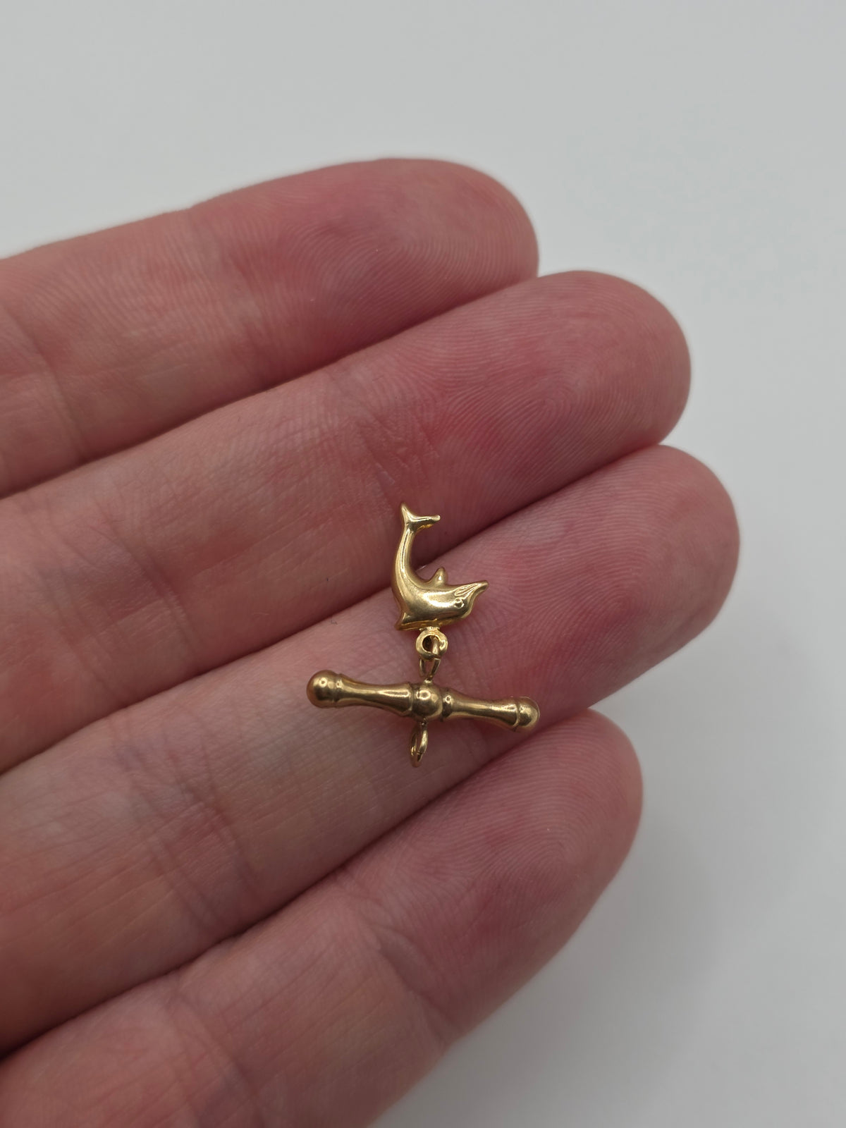 9ct gold dolphin T-Bar pendant