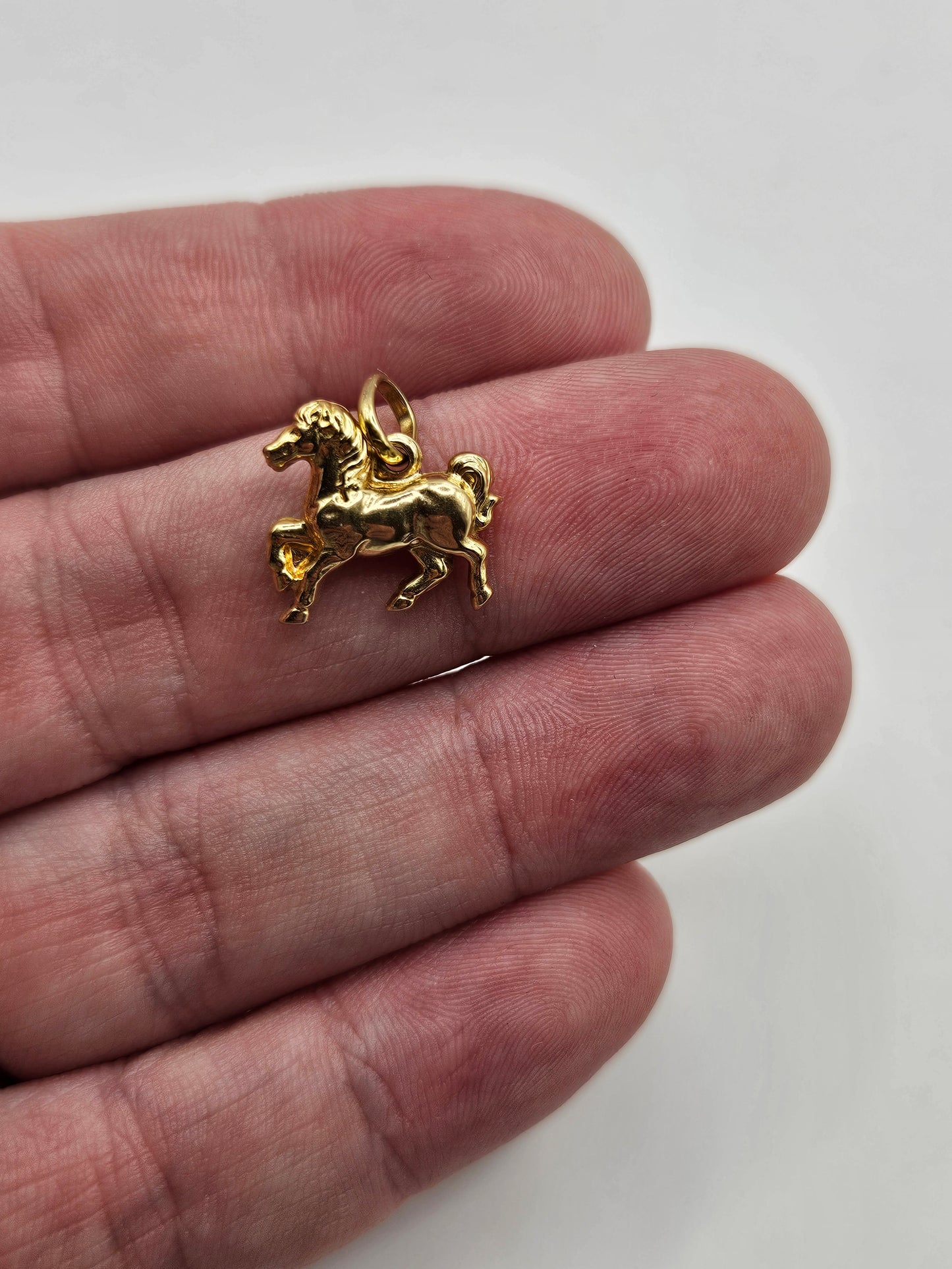 9ct gold horse charm