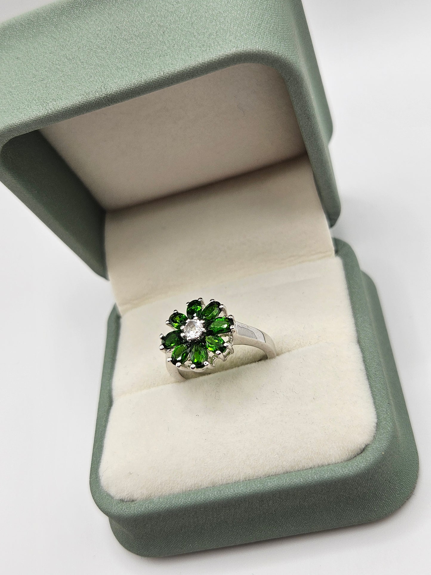 Silver diopside ring