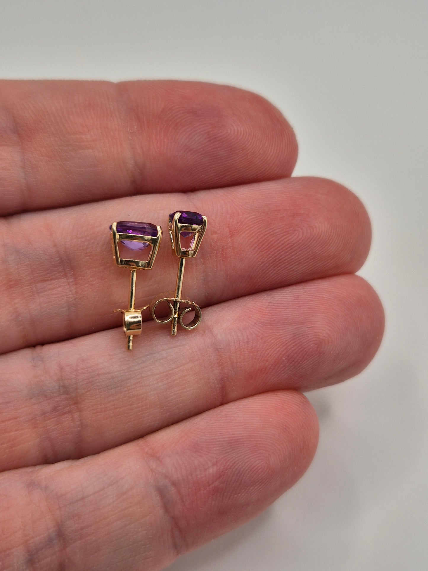9ct gold amethyst earrings