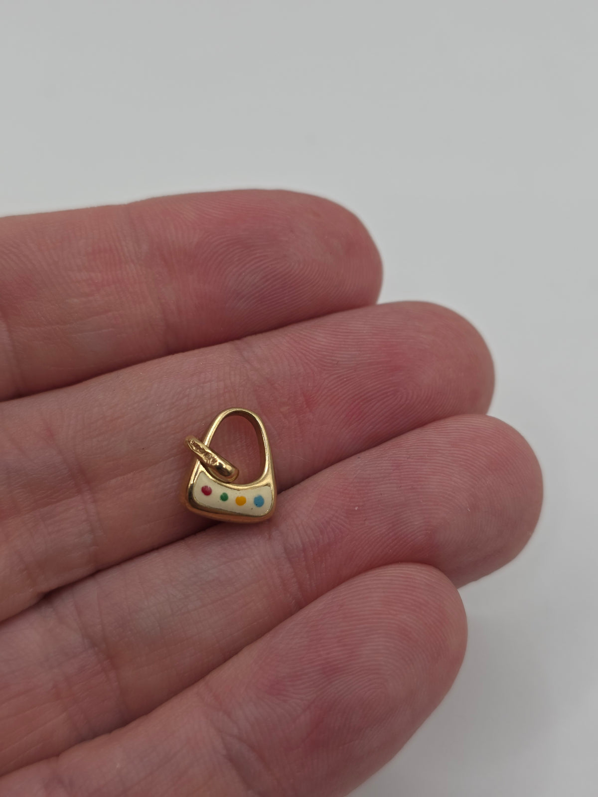 9ct gold enamel handbag charm