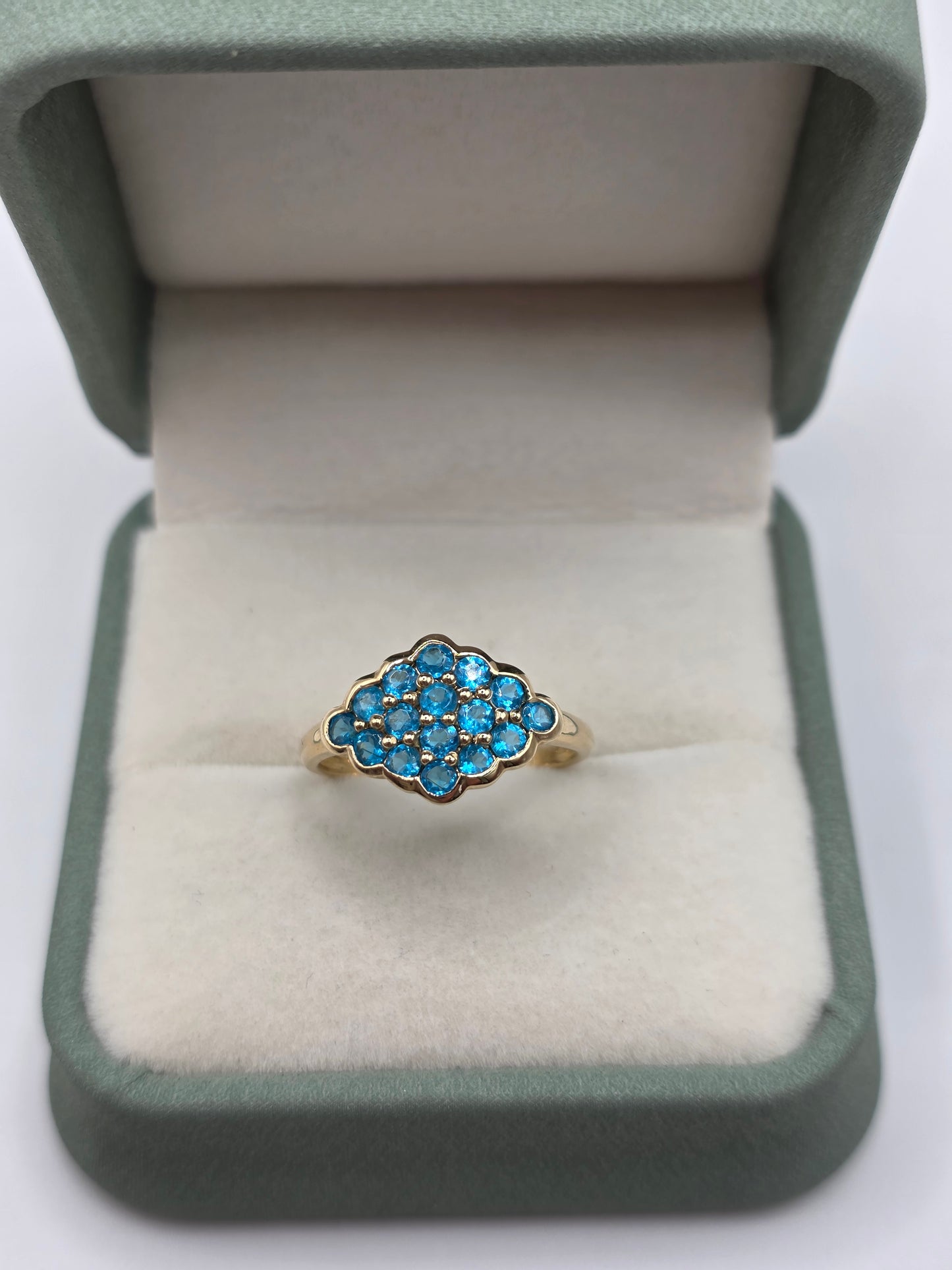 9ct gold blue cz ring