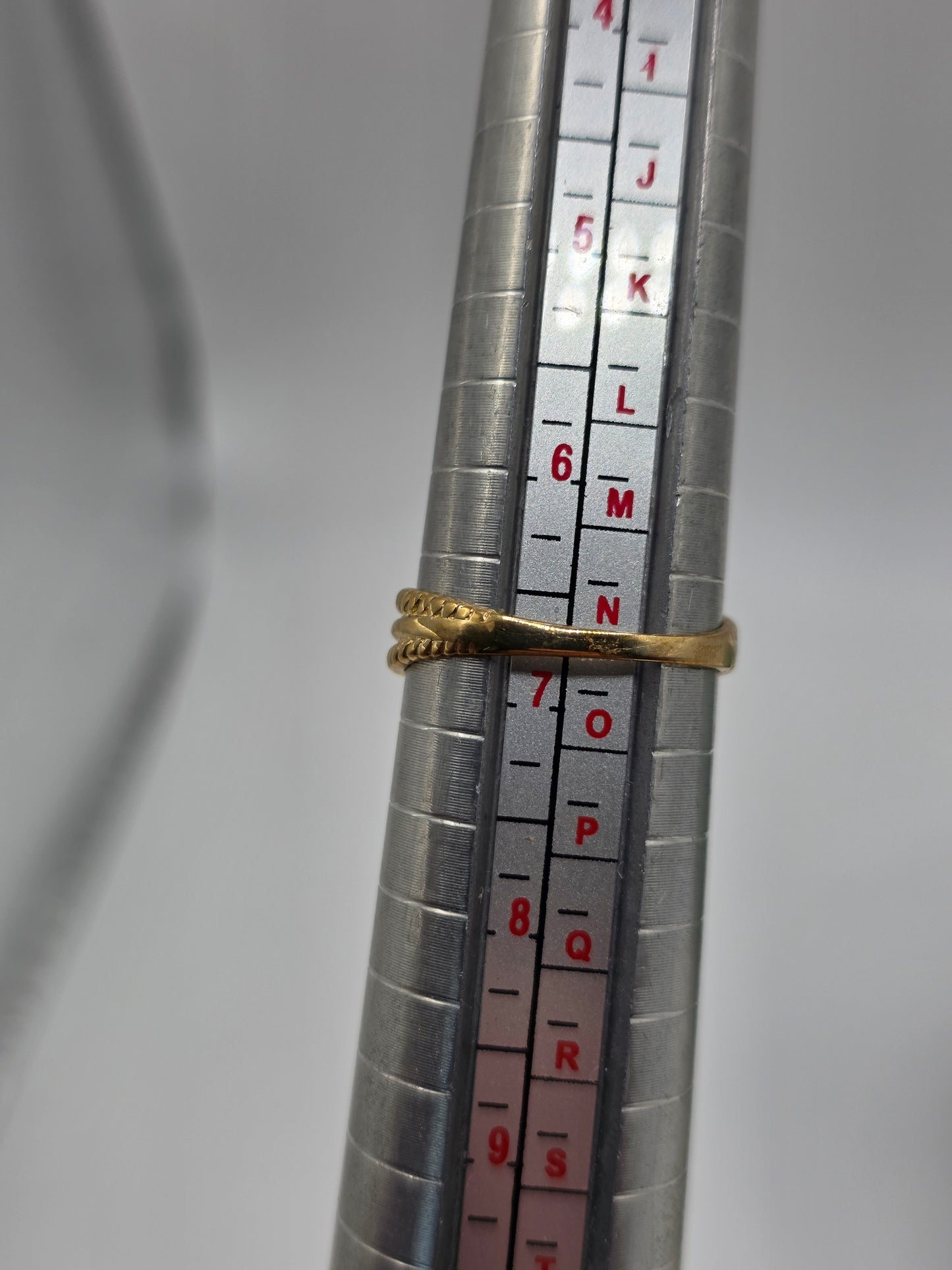 9ct gold wishbone ring