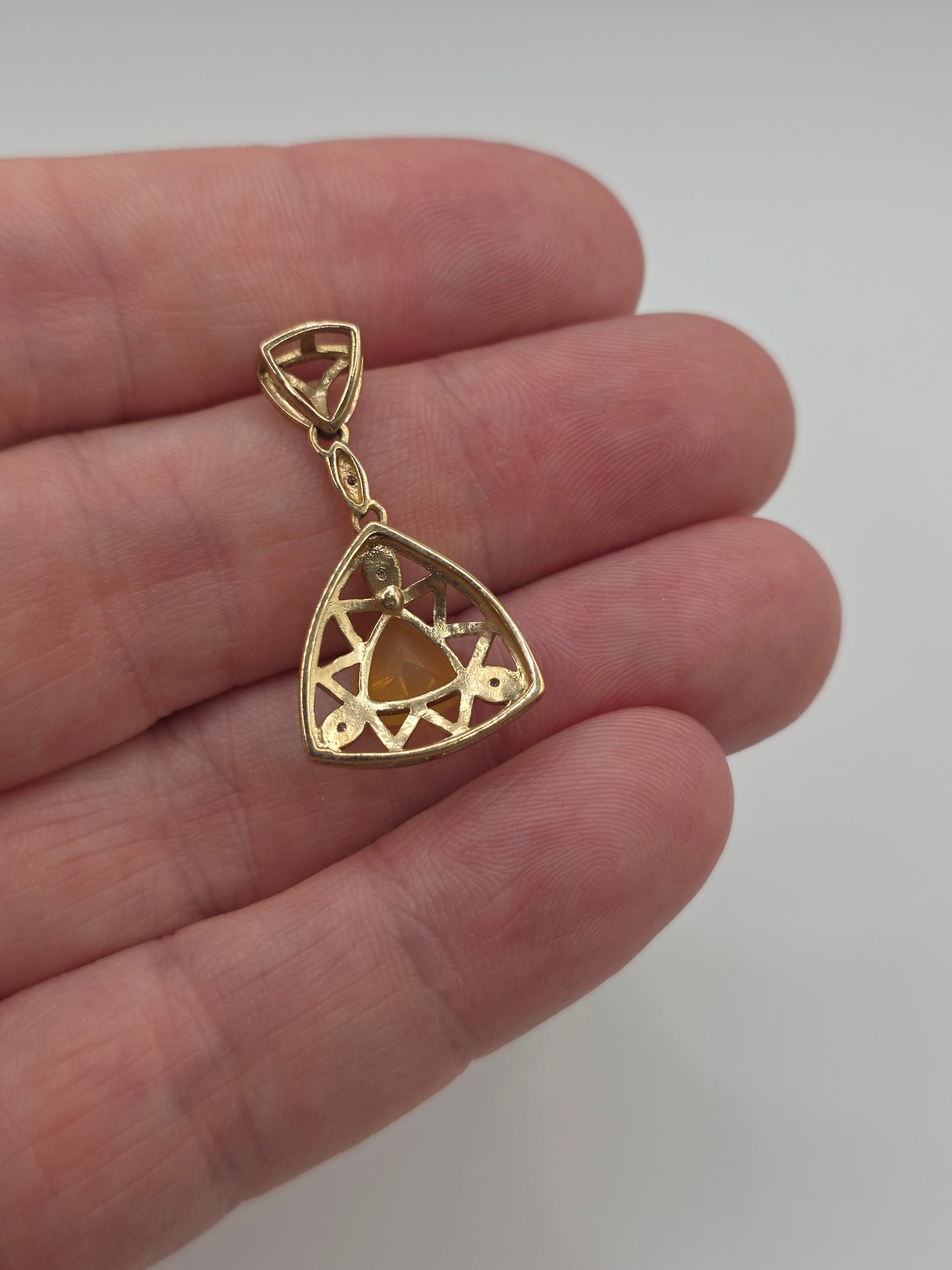 9ct gold opal and diamond pendant