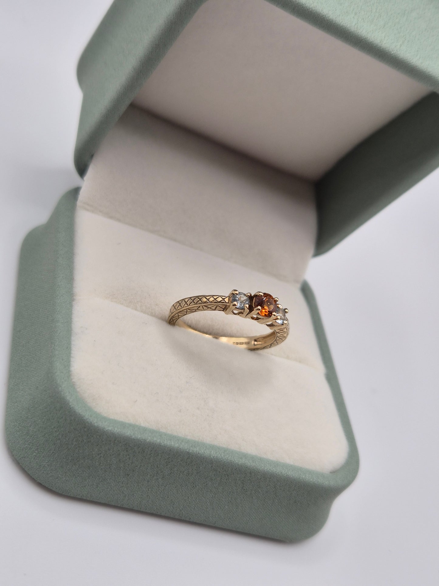 9ct gold citrine and aquamarine ring