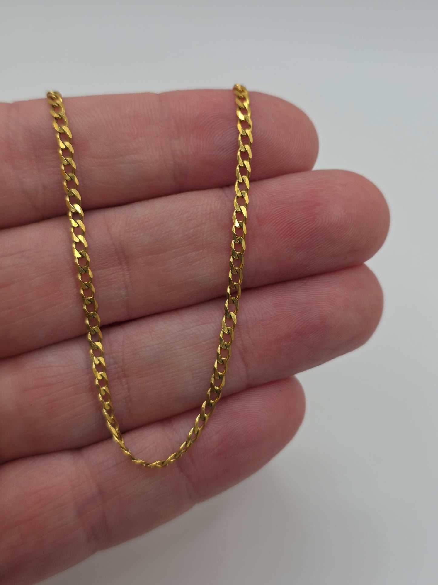 9ct gold curb chain (84)