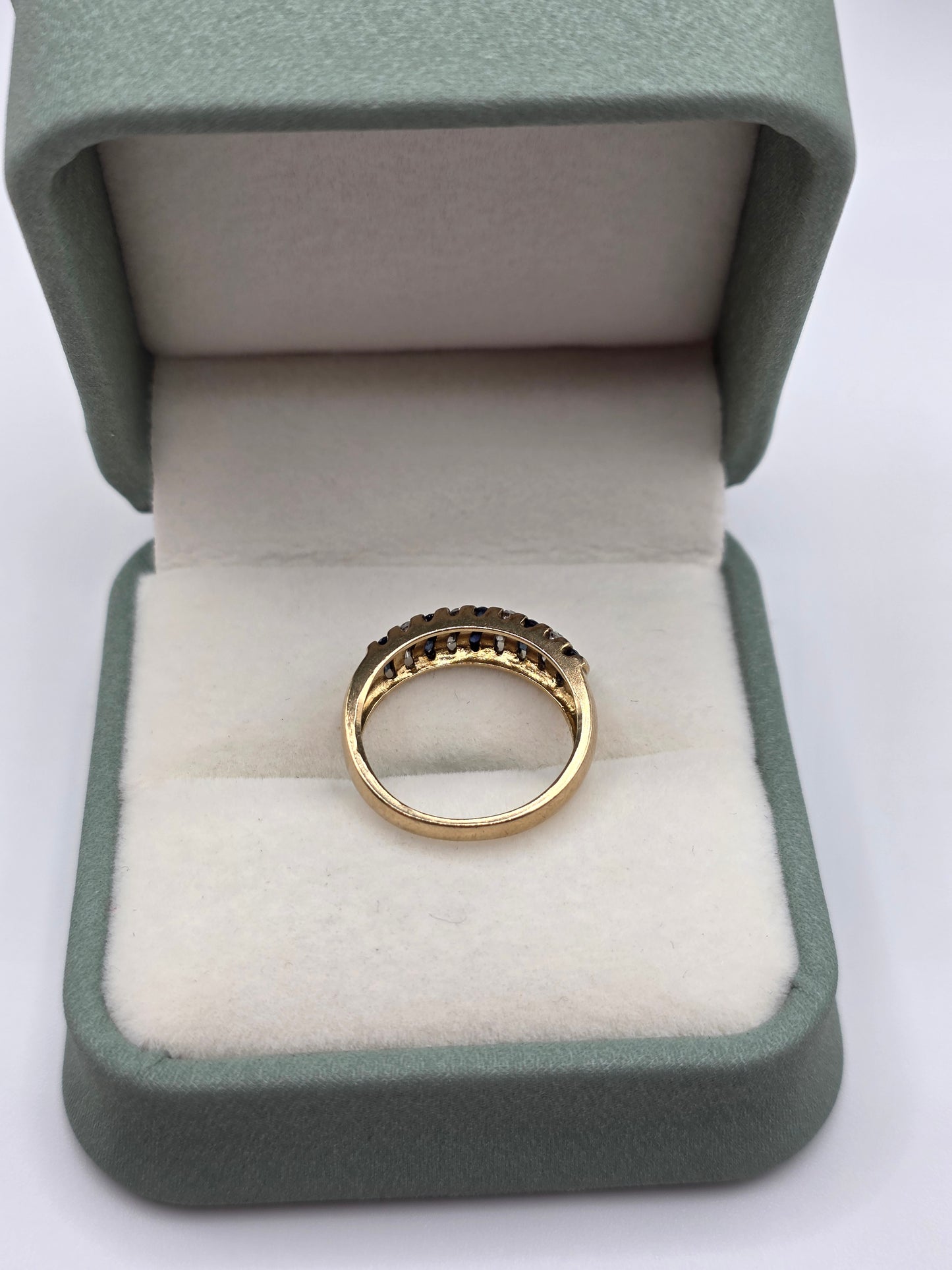 9ct gold sapphire and cz ring