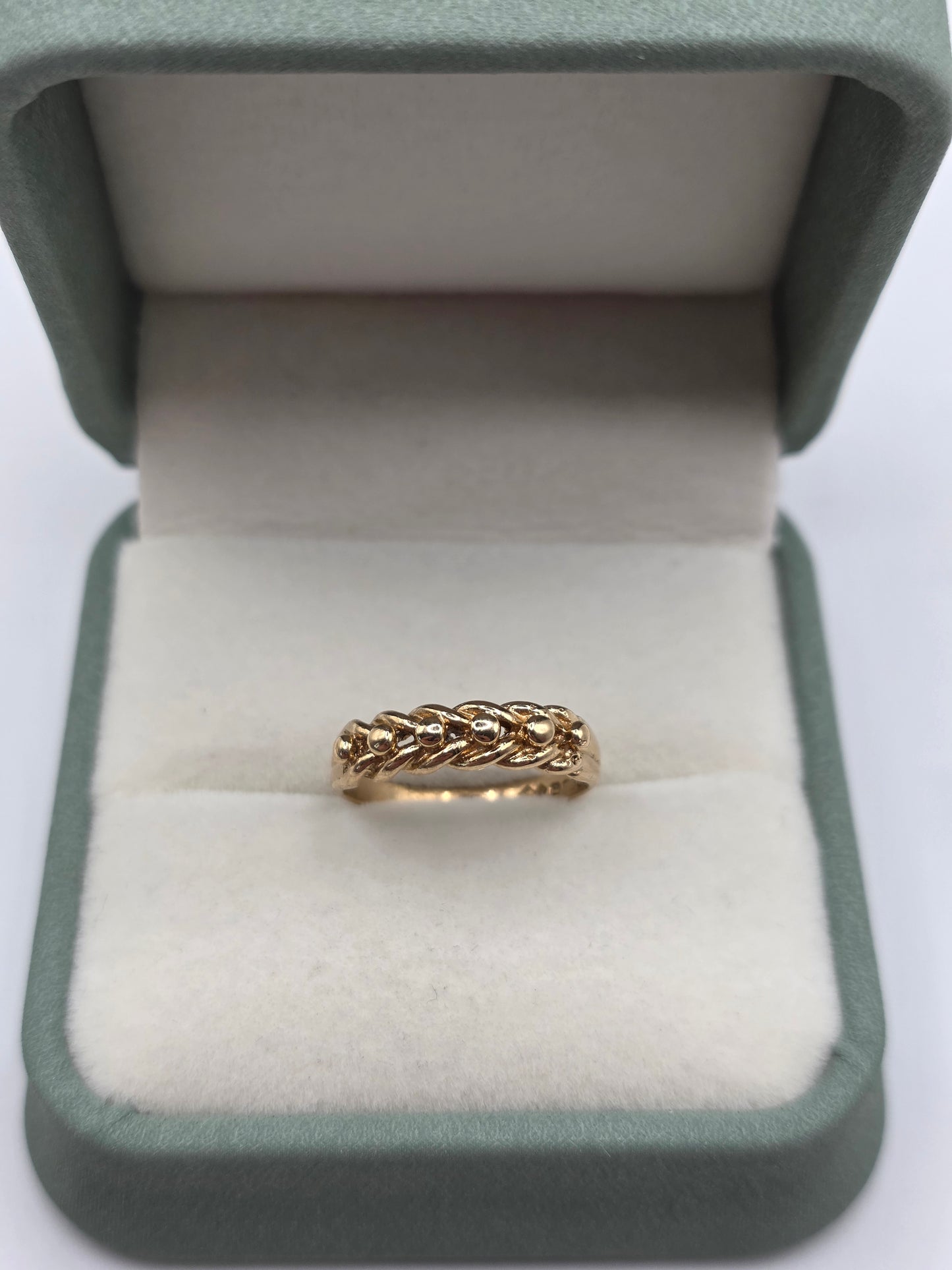 9ct gold keeper ring