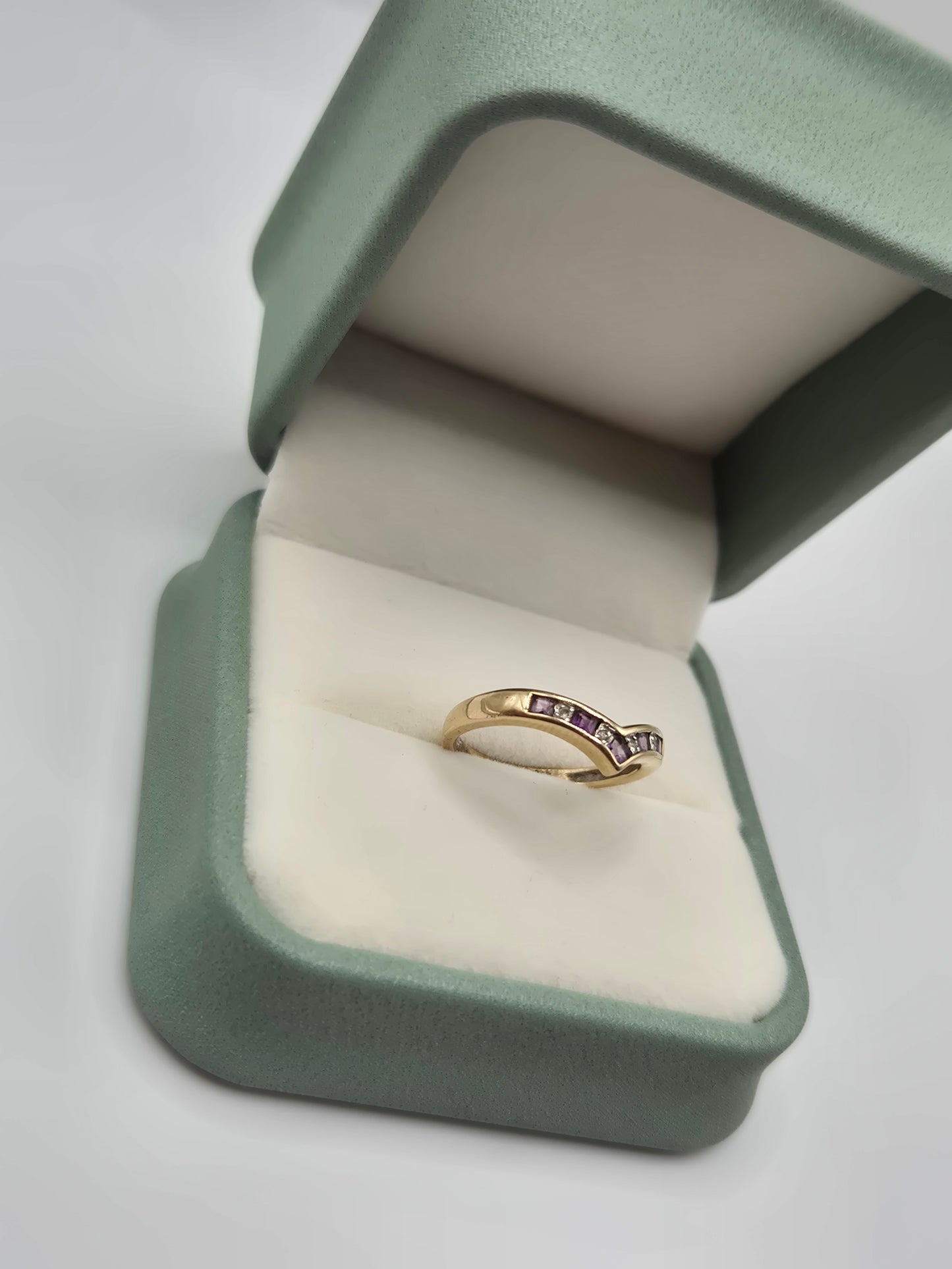 9ct gold amethyst and diamond wishbone ring