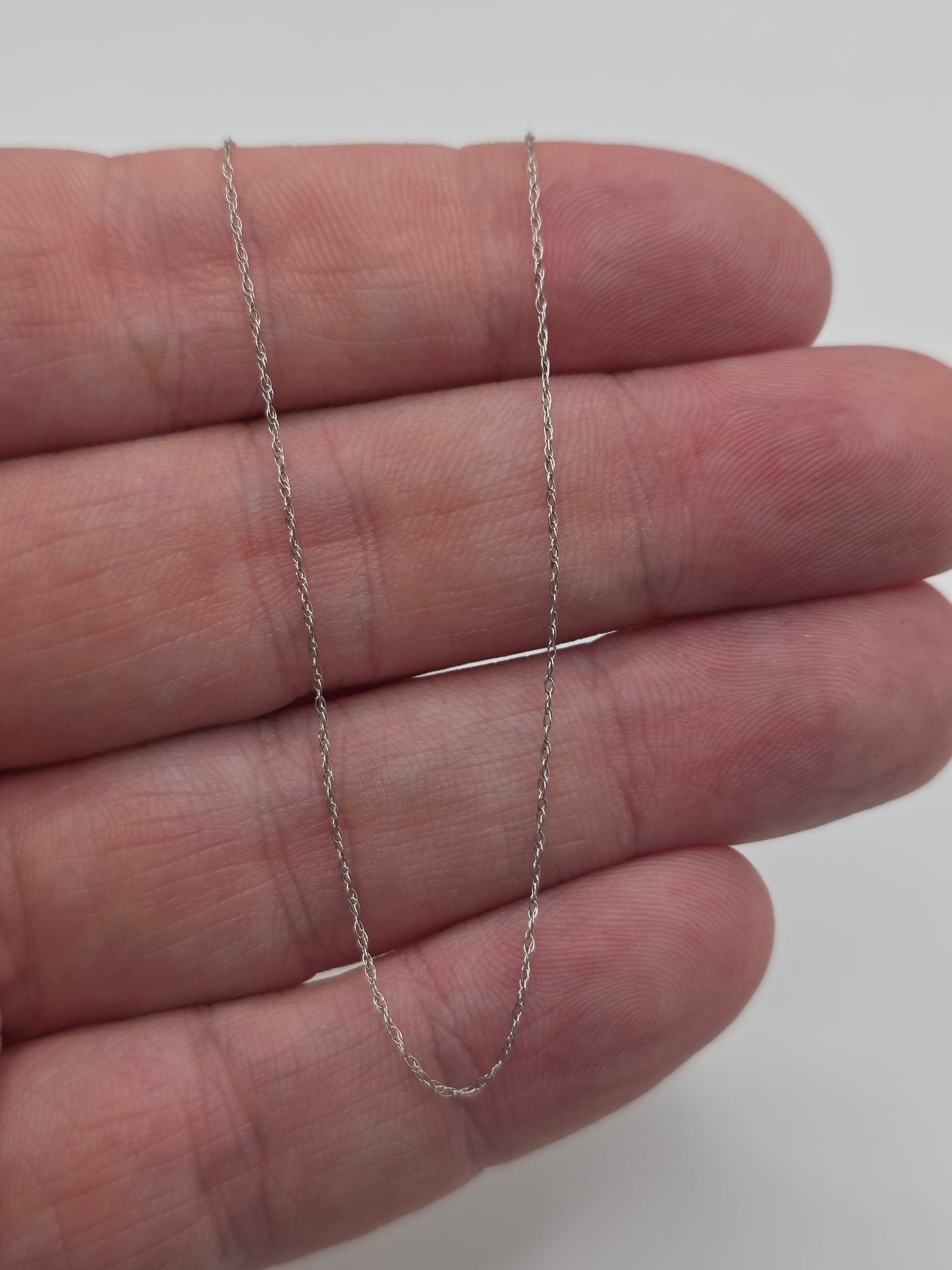 9ct white gold chain (76)