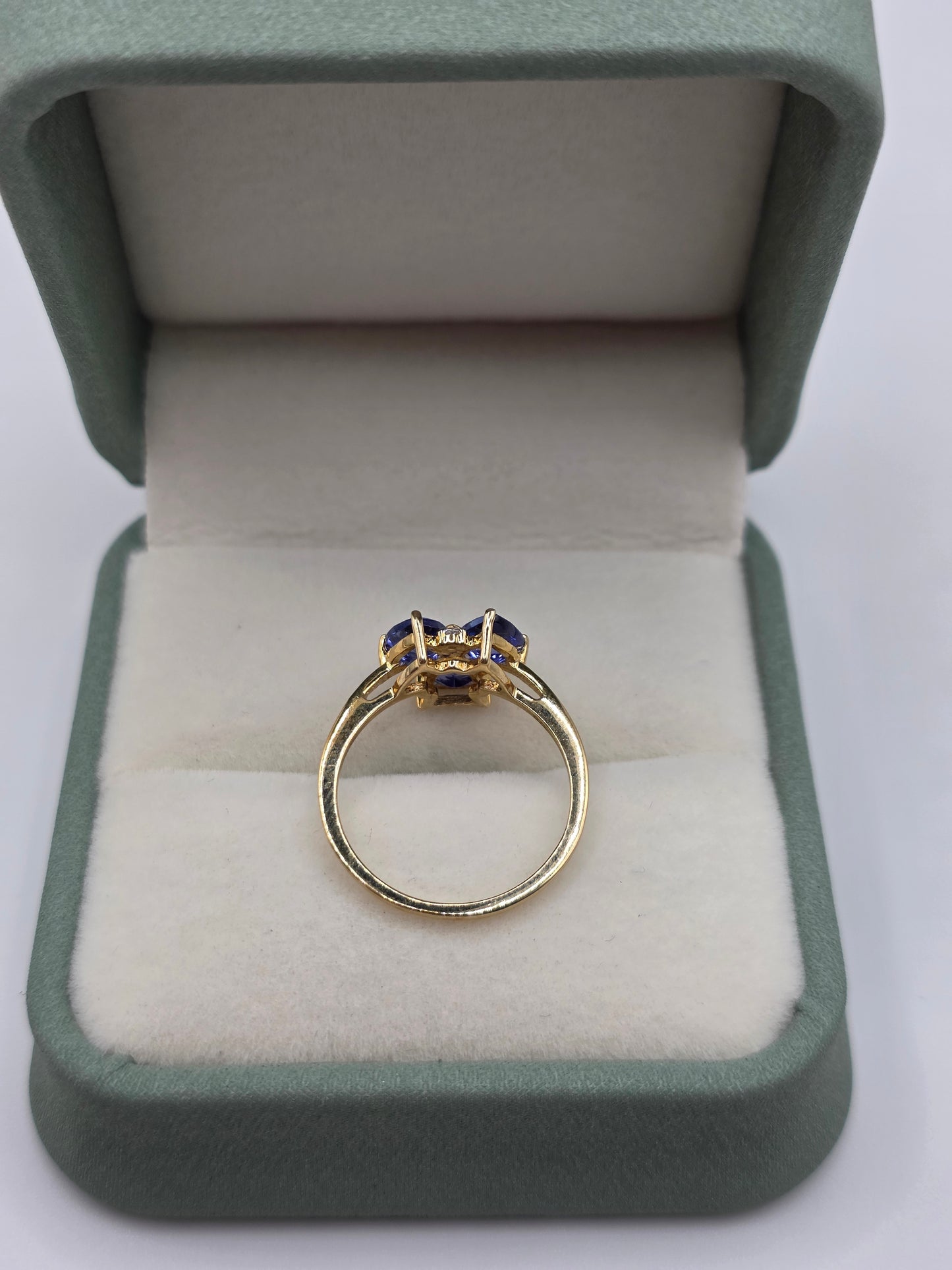 9ct gold tanzanite and zircon ring