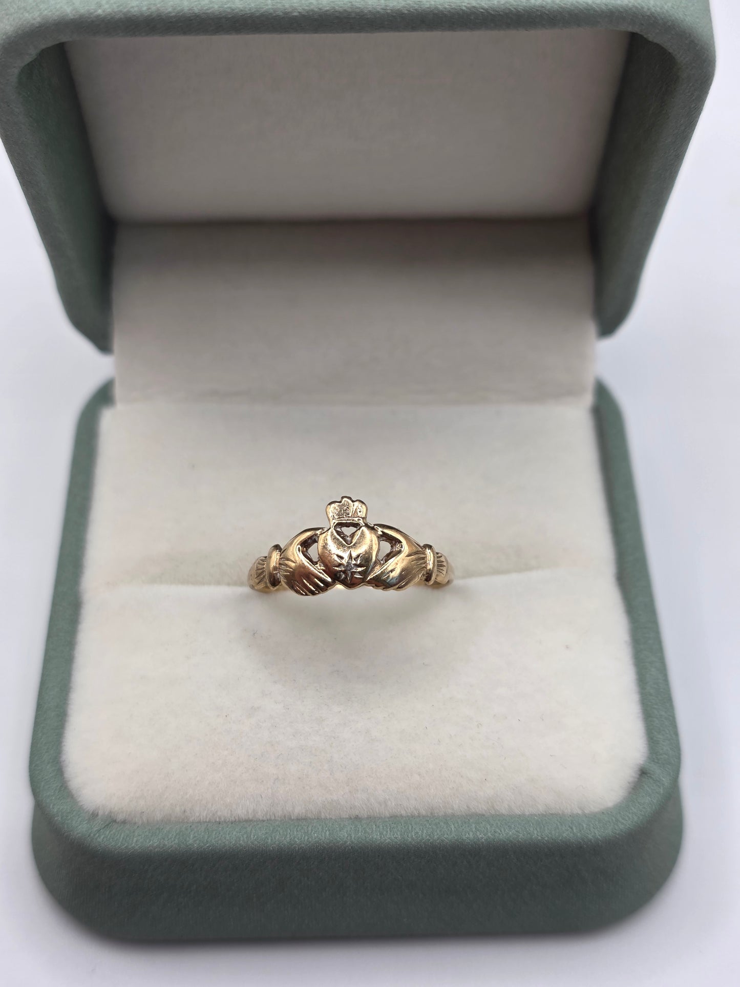 9ct gold diamond claddagh ring
