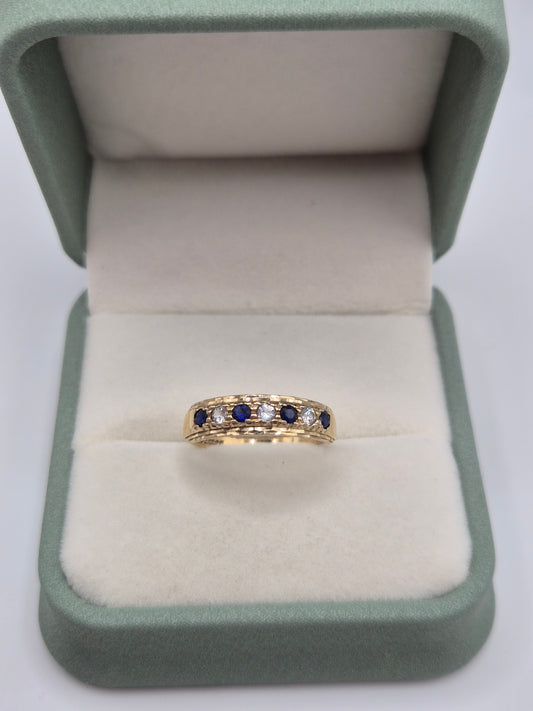 9ct gold sapphire and cz ring