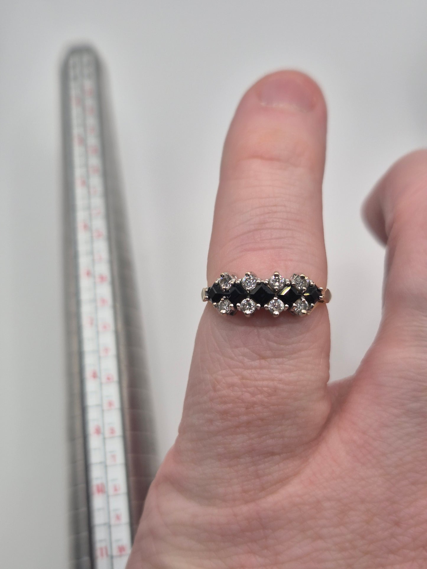 9ct gold sapphire and cz ring