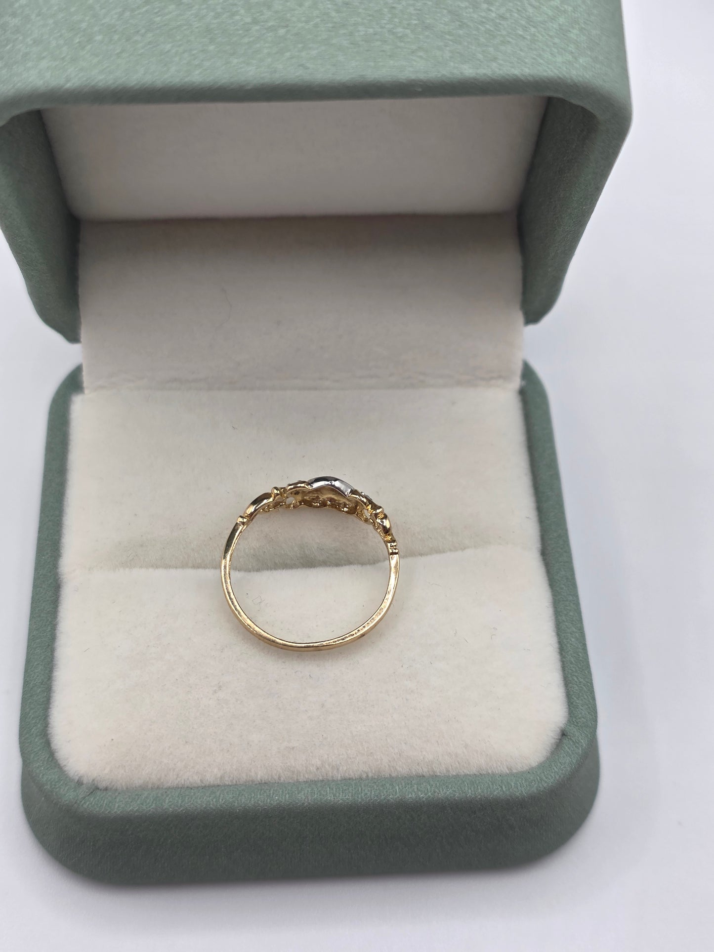 9ct two tone gold diamond heart ring