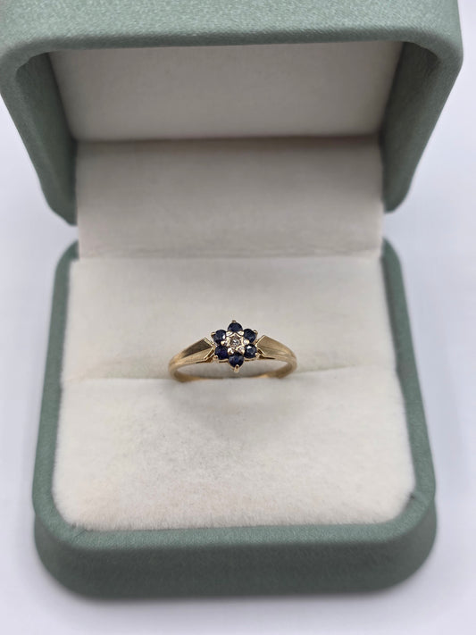 9ct gold sapphire and diamond ring