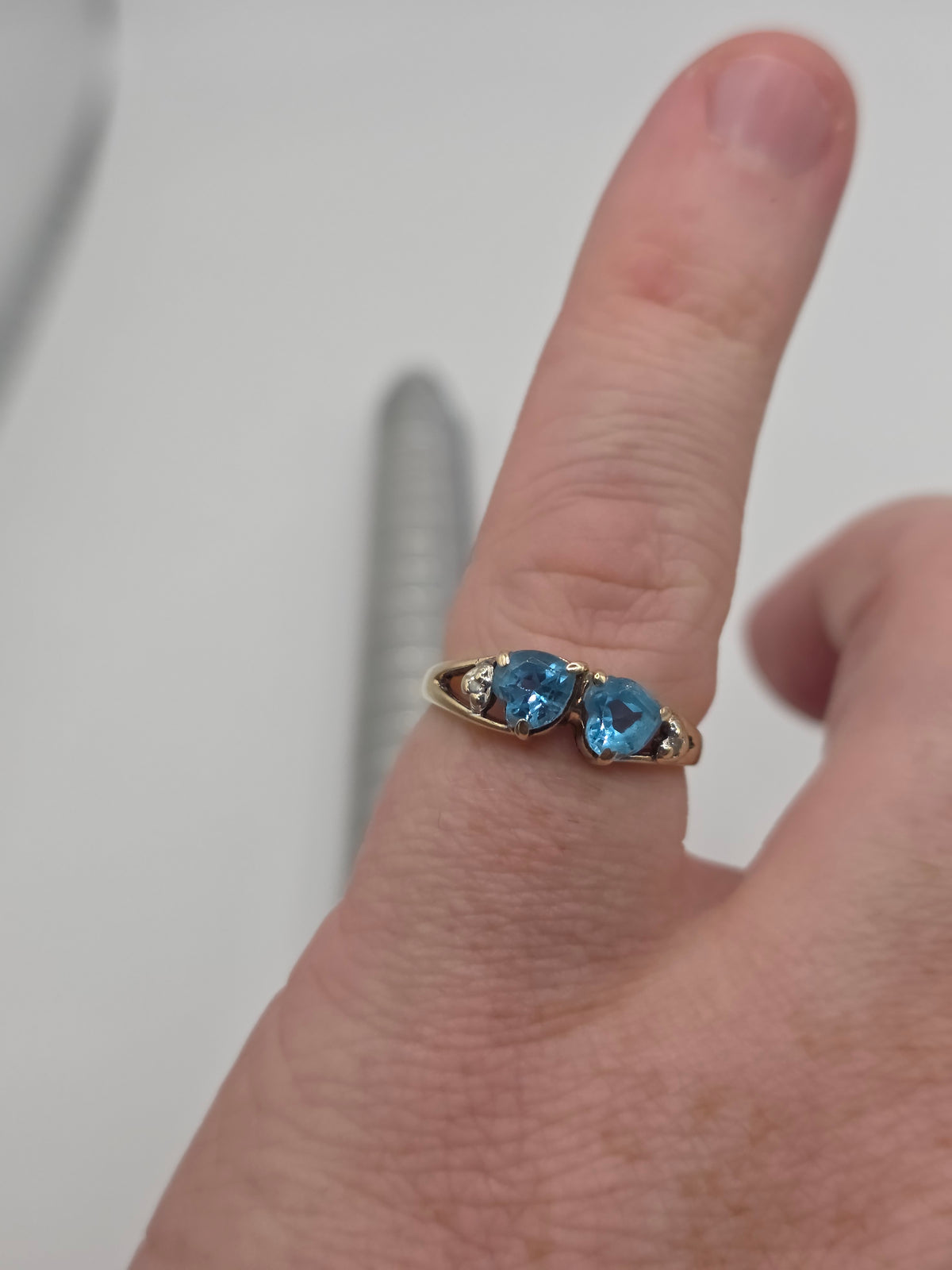 9ct gold topaz ring
