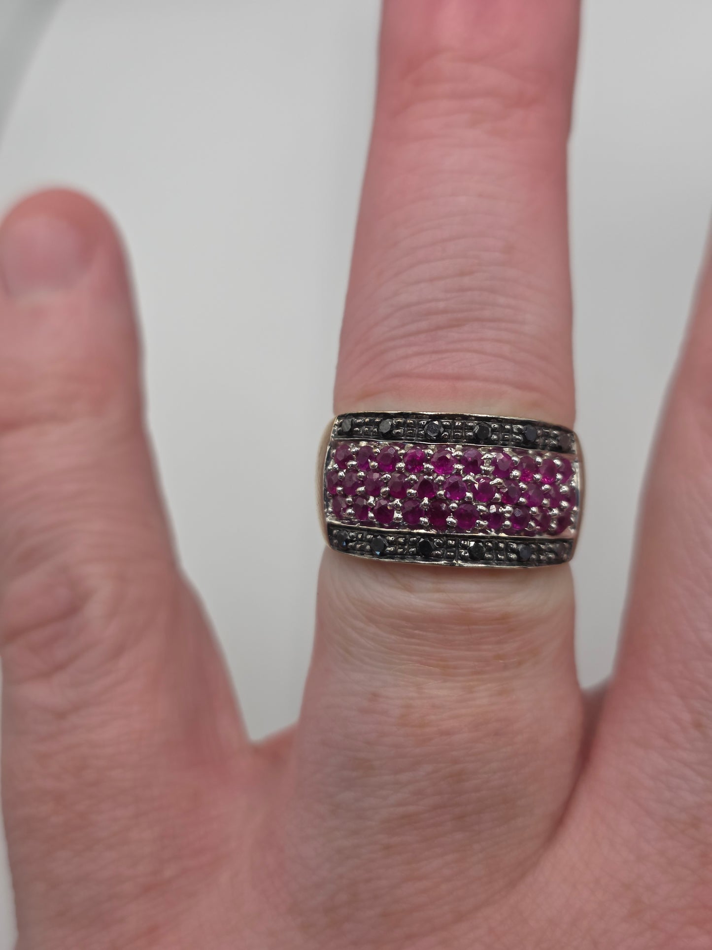 9ct gold ruby and diamond ring