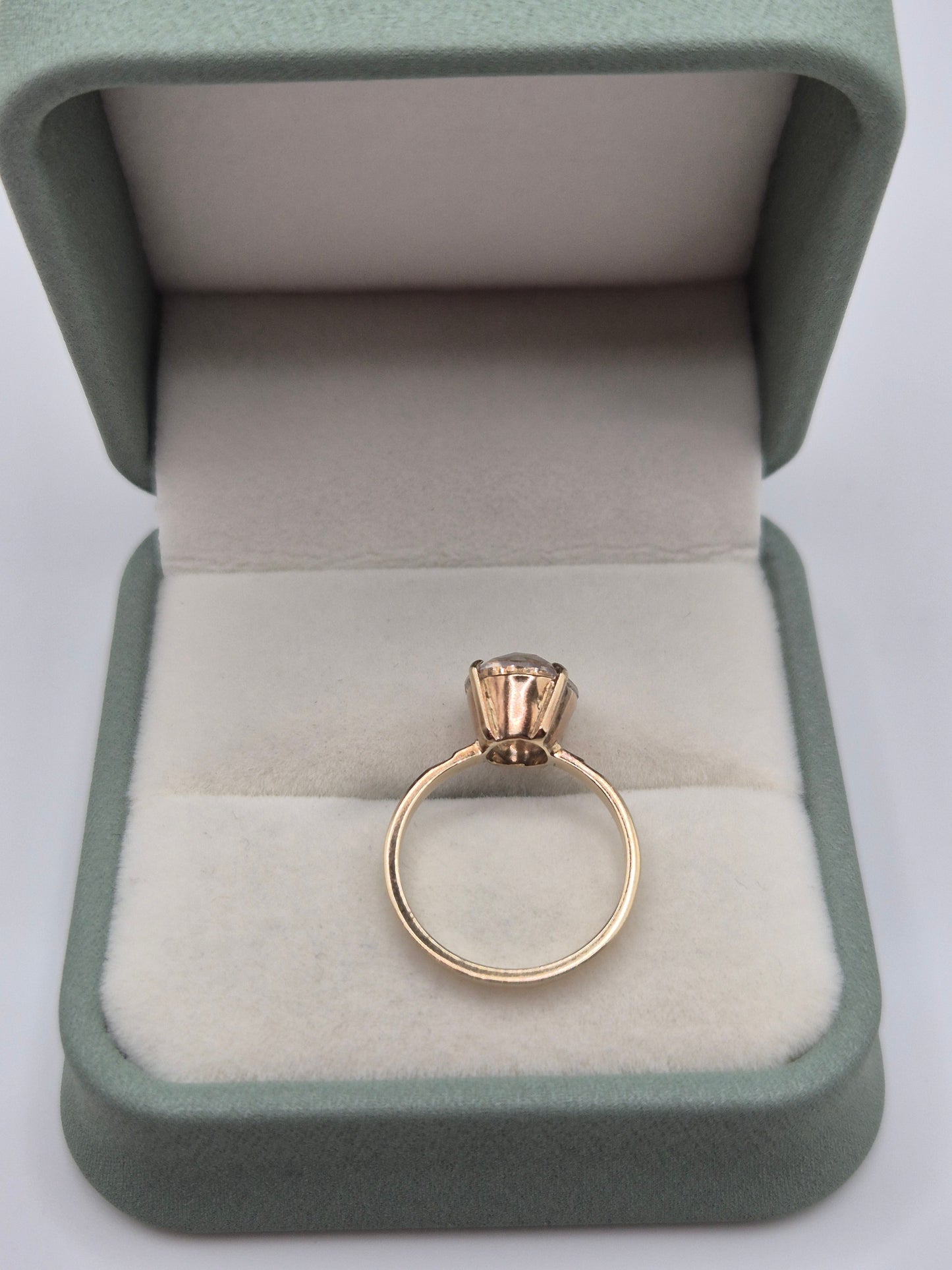 9ct gold cz ring