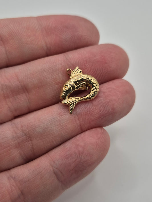 9ct gold fish charm