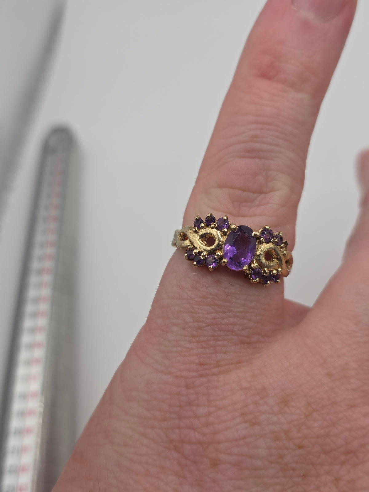9ct gold amethyst ring