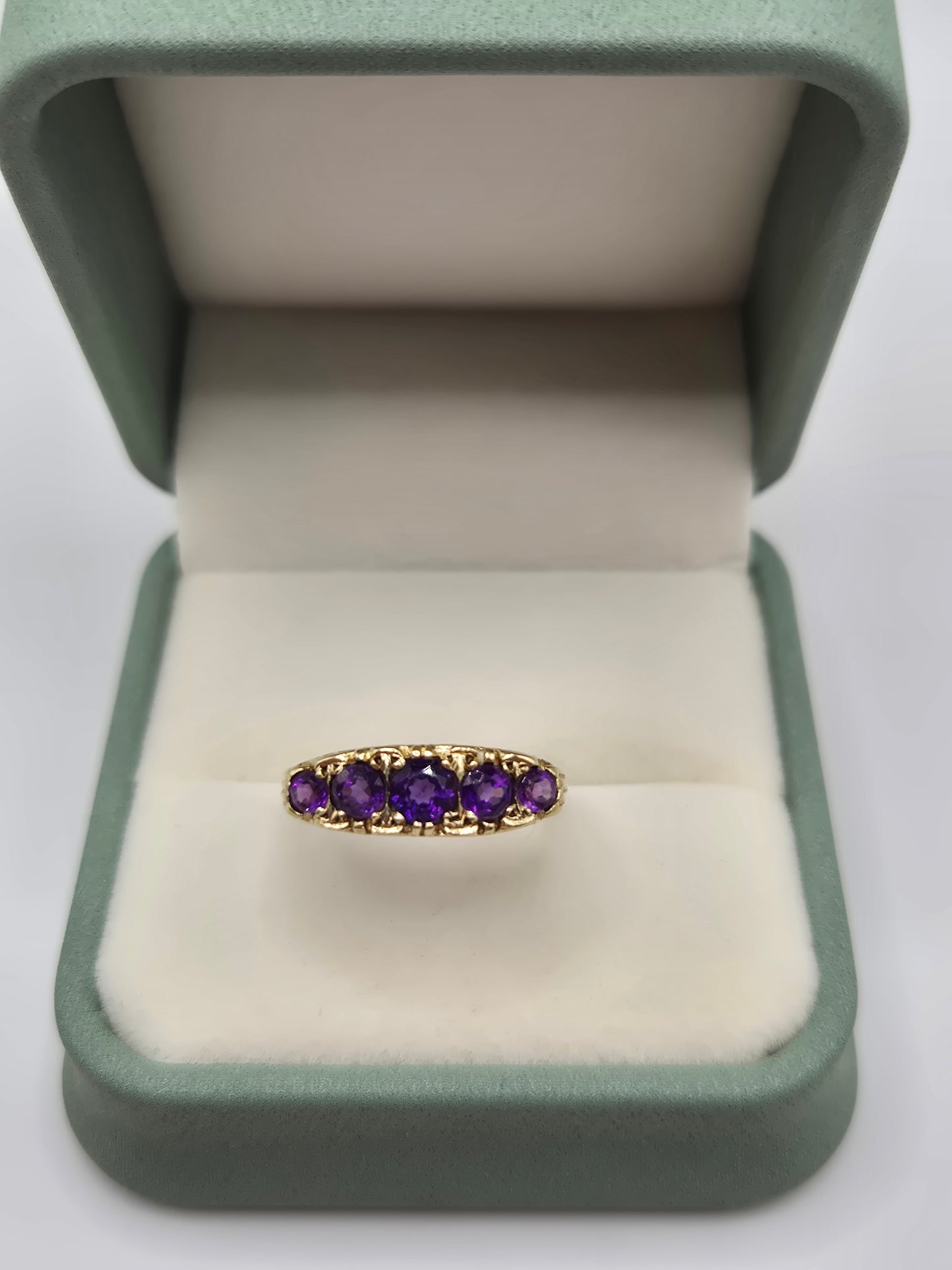 9ct gold amethyst ring