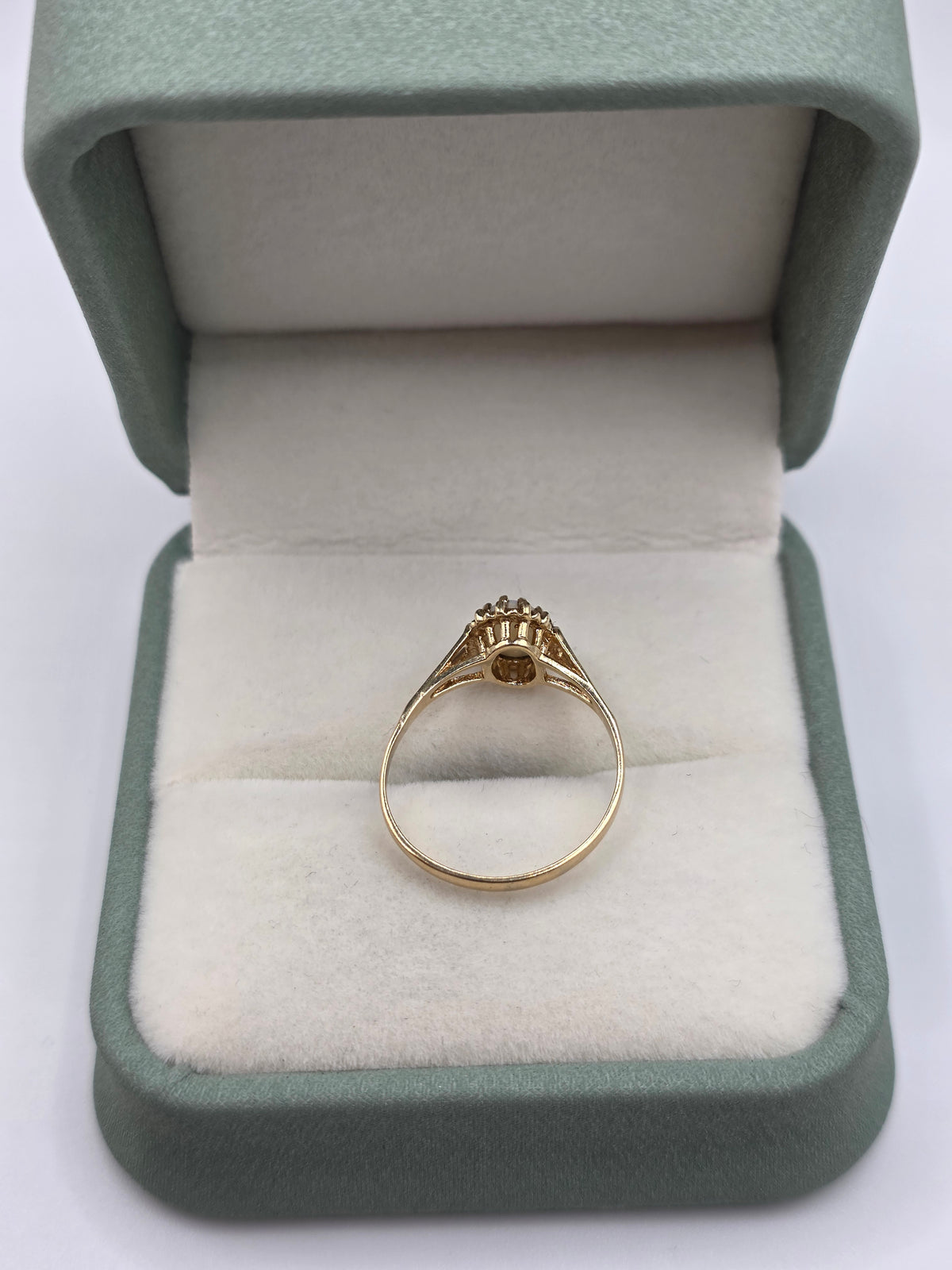 9ct gold opal ring