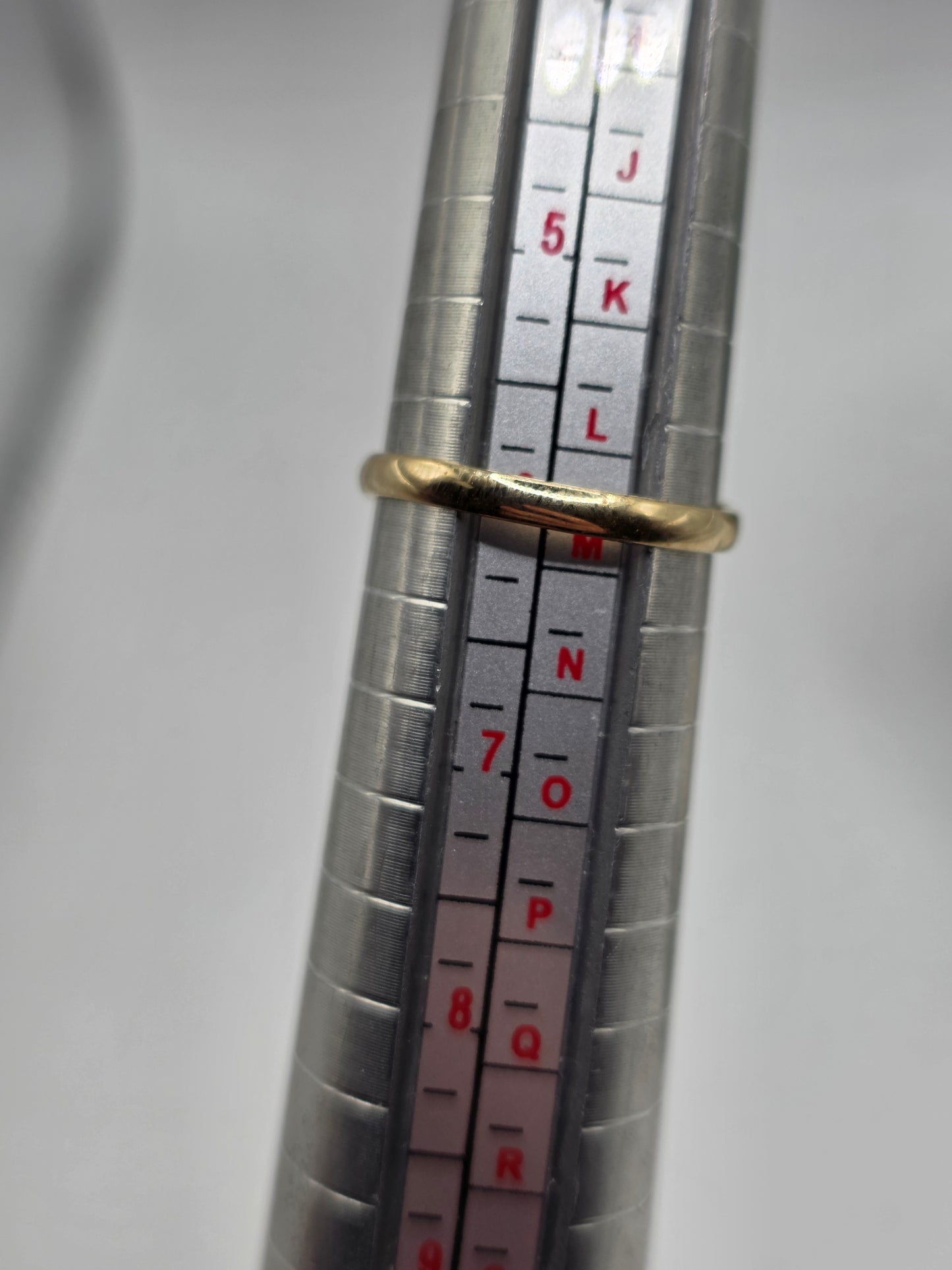 9ct gold dolphin ring