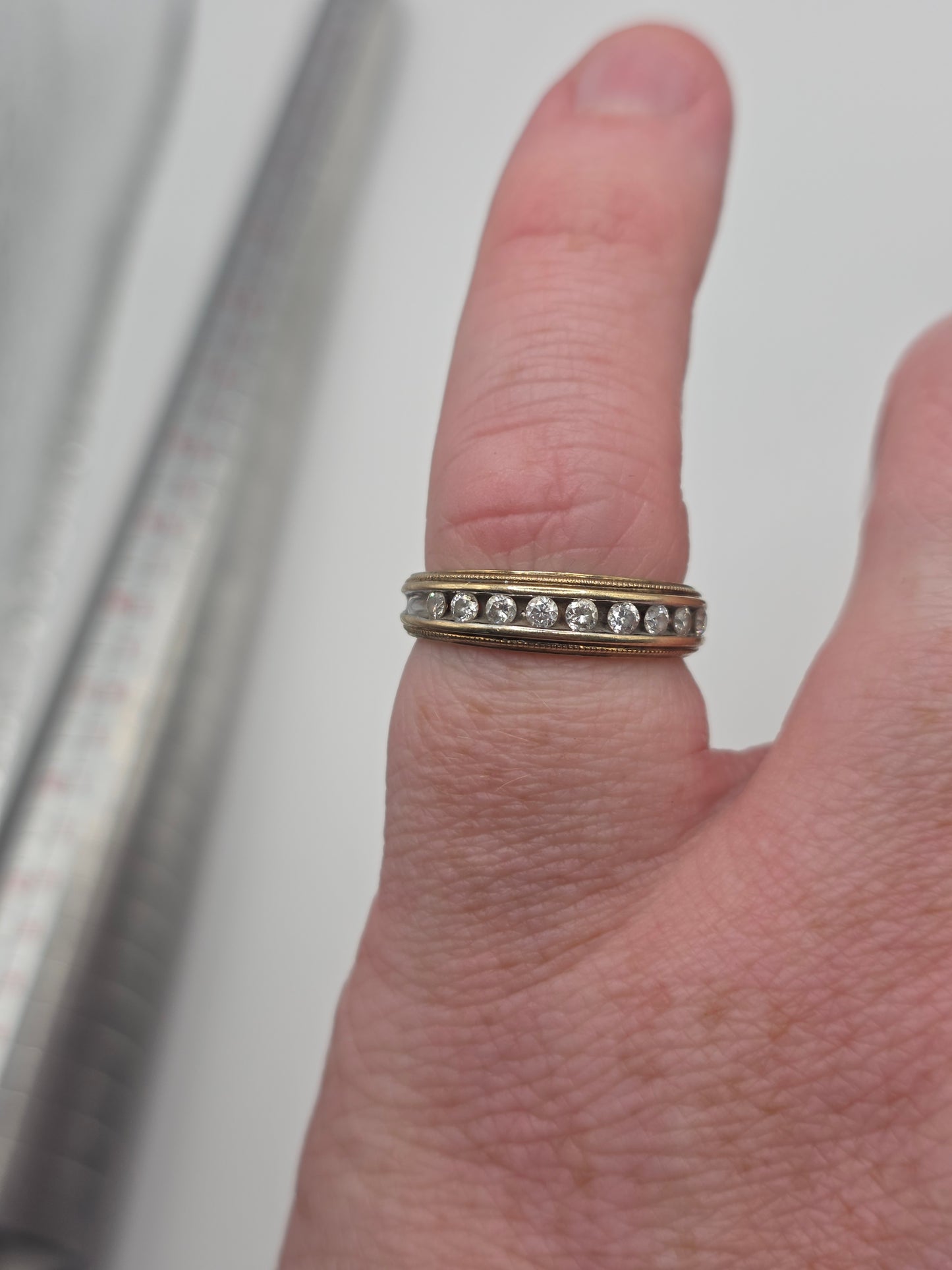 9ct gold diamond ring