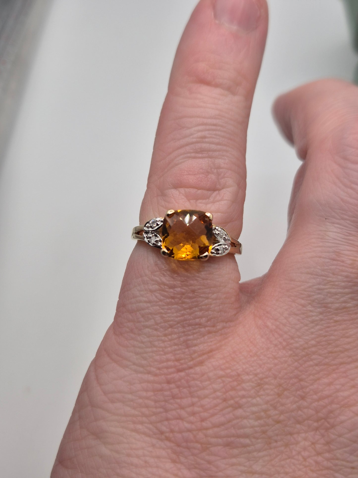 9ct gold citrine and diamond ring