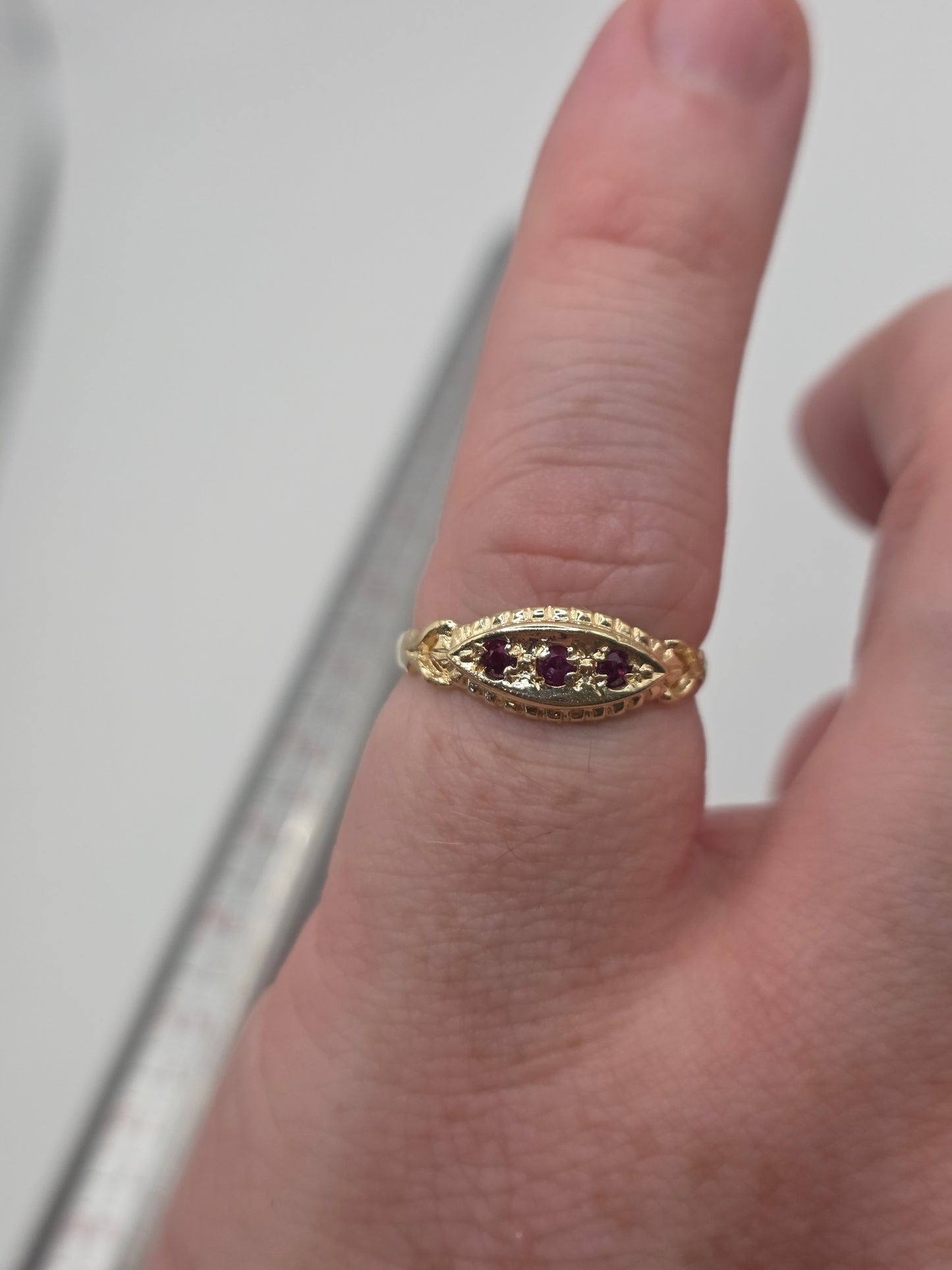 9ct gold ruby gypsy ring