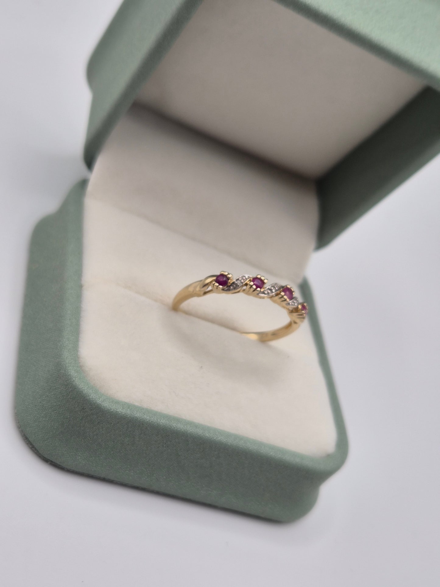 9ct gold ruby and diamond ring