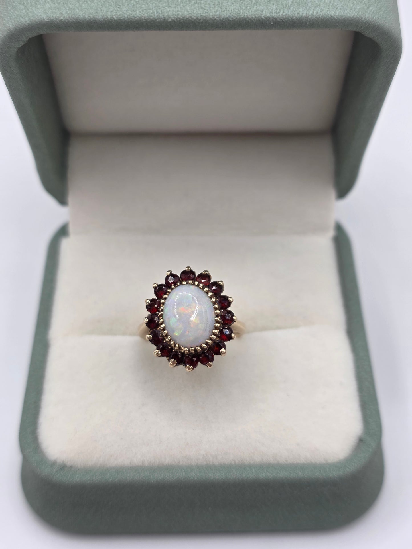 Vintage 9ct gold opal and garnet ring