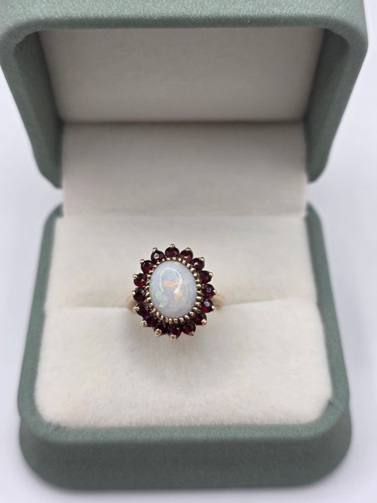 Vintage 9ct gold opal and garnet ring