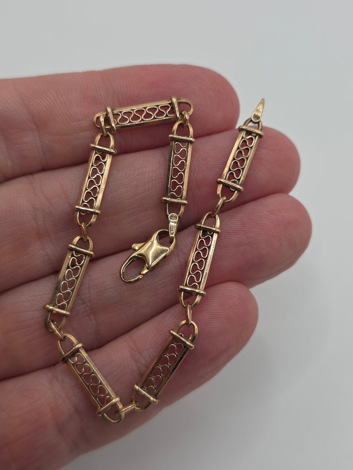 9ct gold bracelet