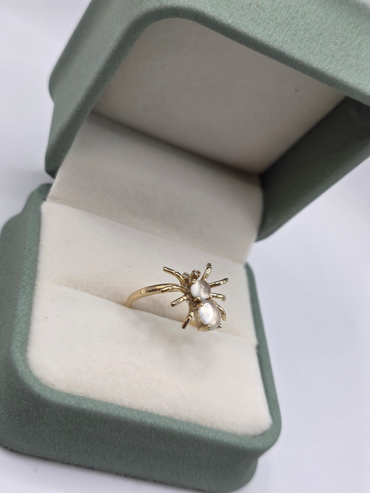 9ct gold moonstone and diamond spider ring