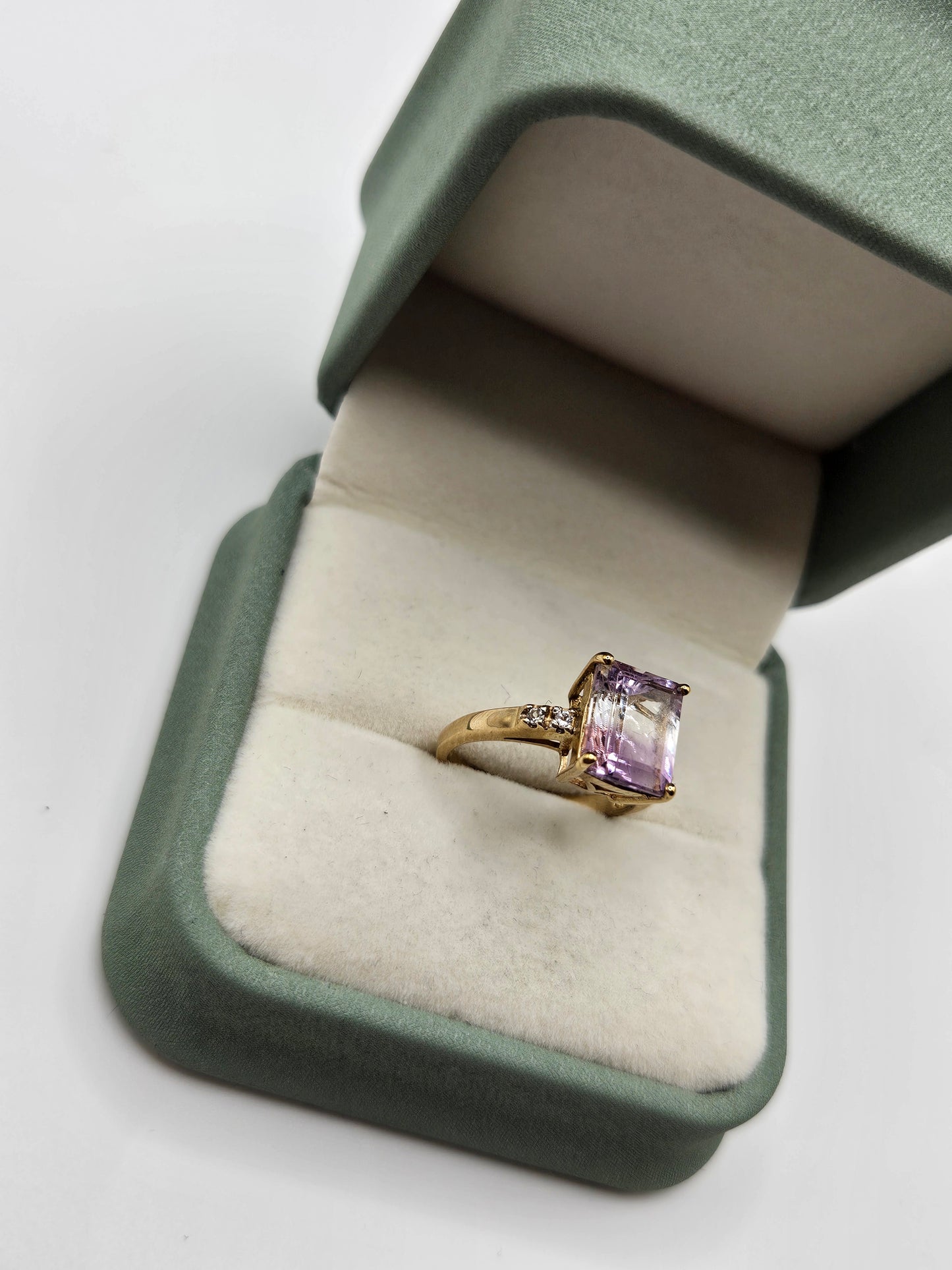 9ct gold brazillian amethyst and zircon ring