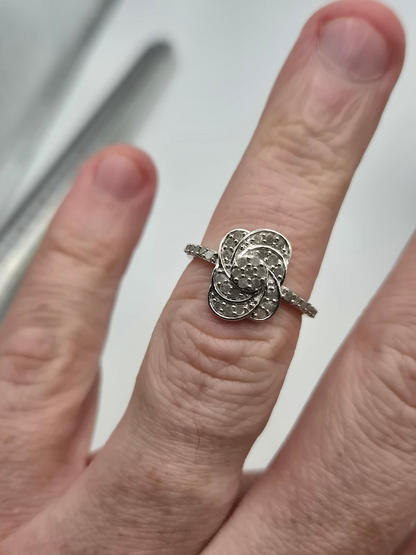 9ct white gold diamond cluster ring