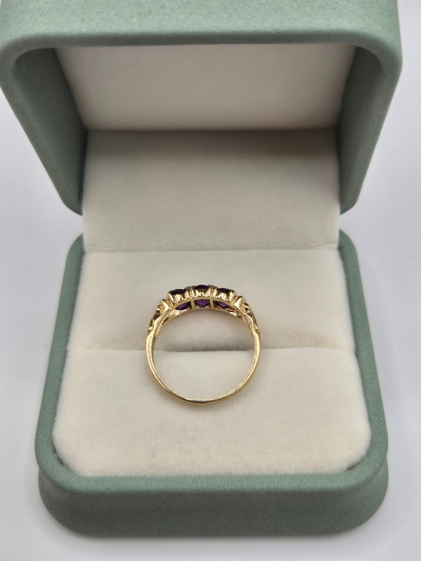 9ct gold amethyst ring