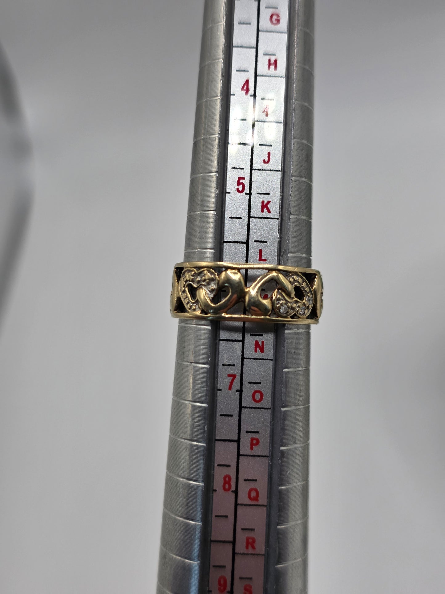 9ct gold diamond heart ring