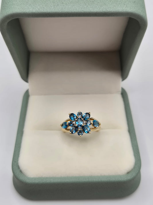9ct gold topaz and diamond ring