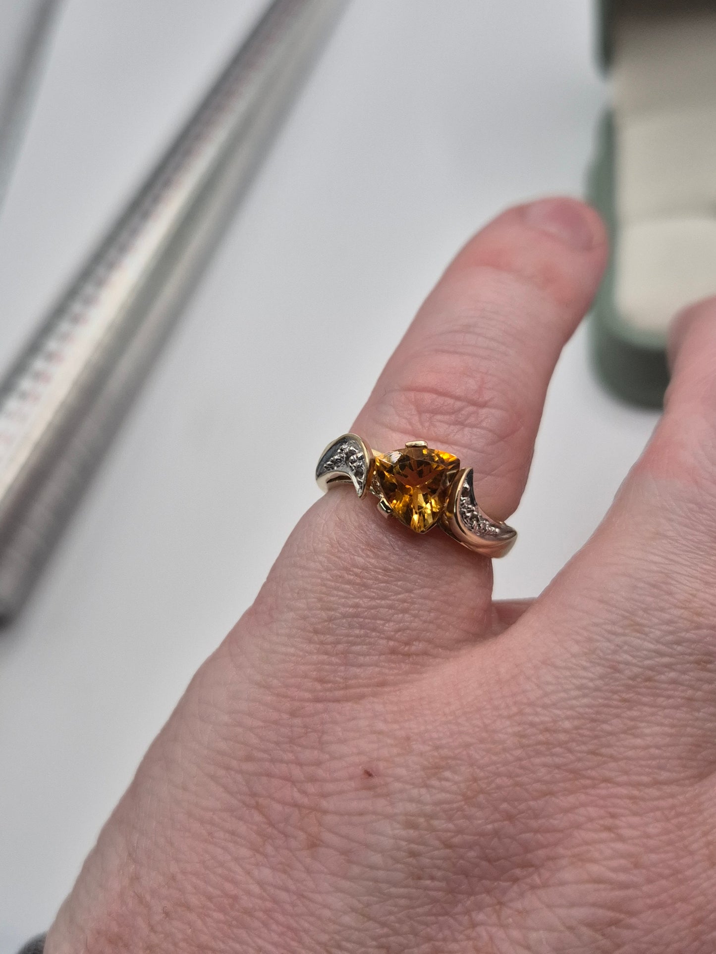 9ct gold citrine and diamond ring