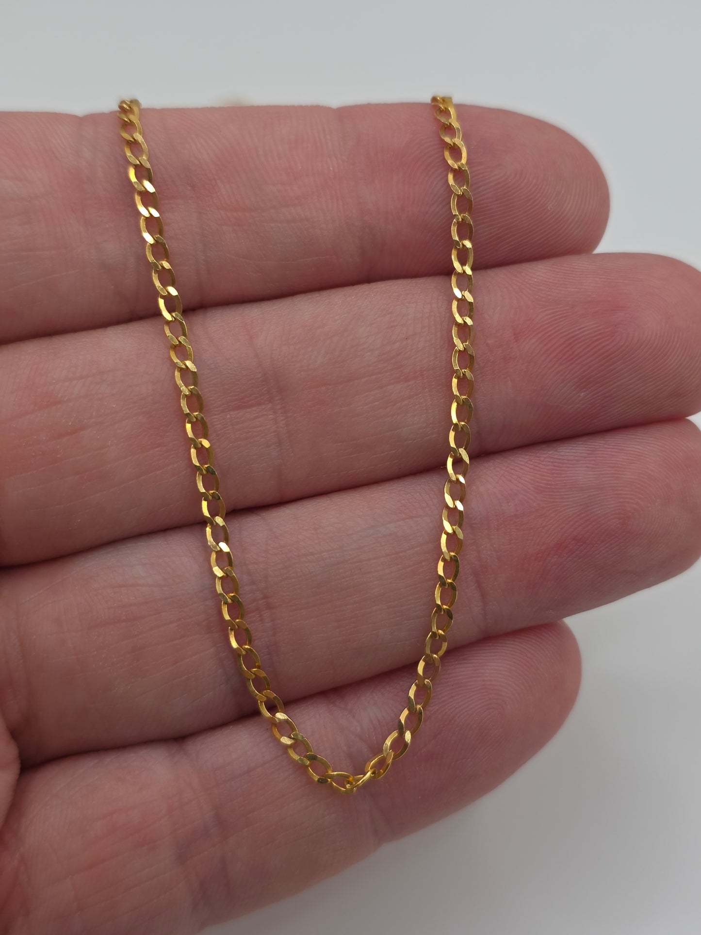 9ct gold curb chain (95)