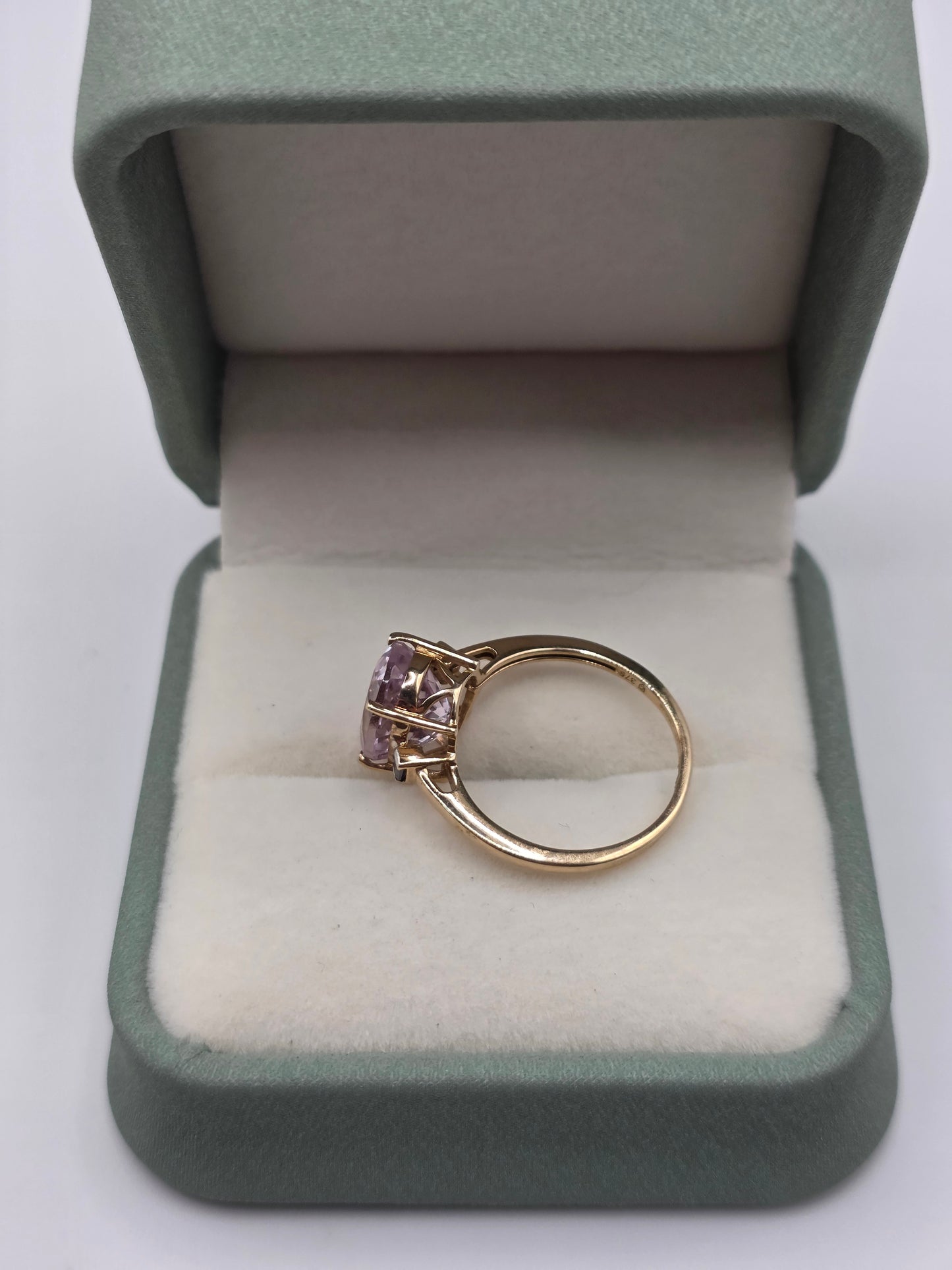 9ct gold kunzite and topaz ring
