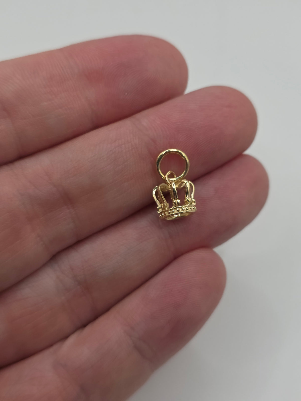 9ct gold crown charm
