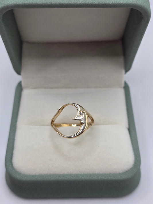 9ct gold diamond moon ring