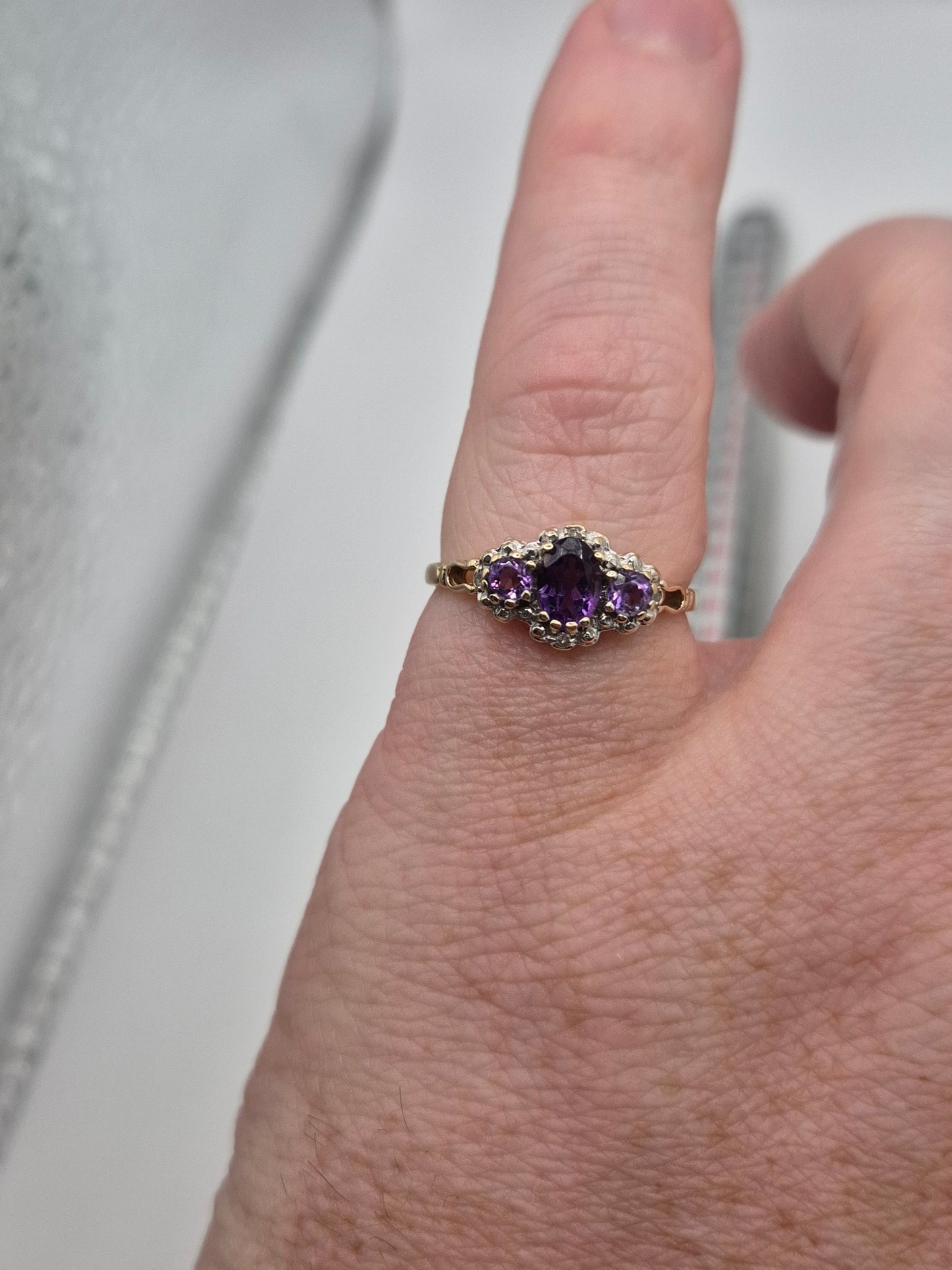 9ct gold amethyst and diamond ring