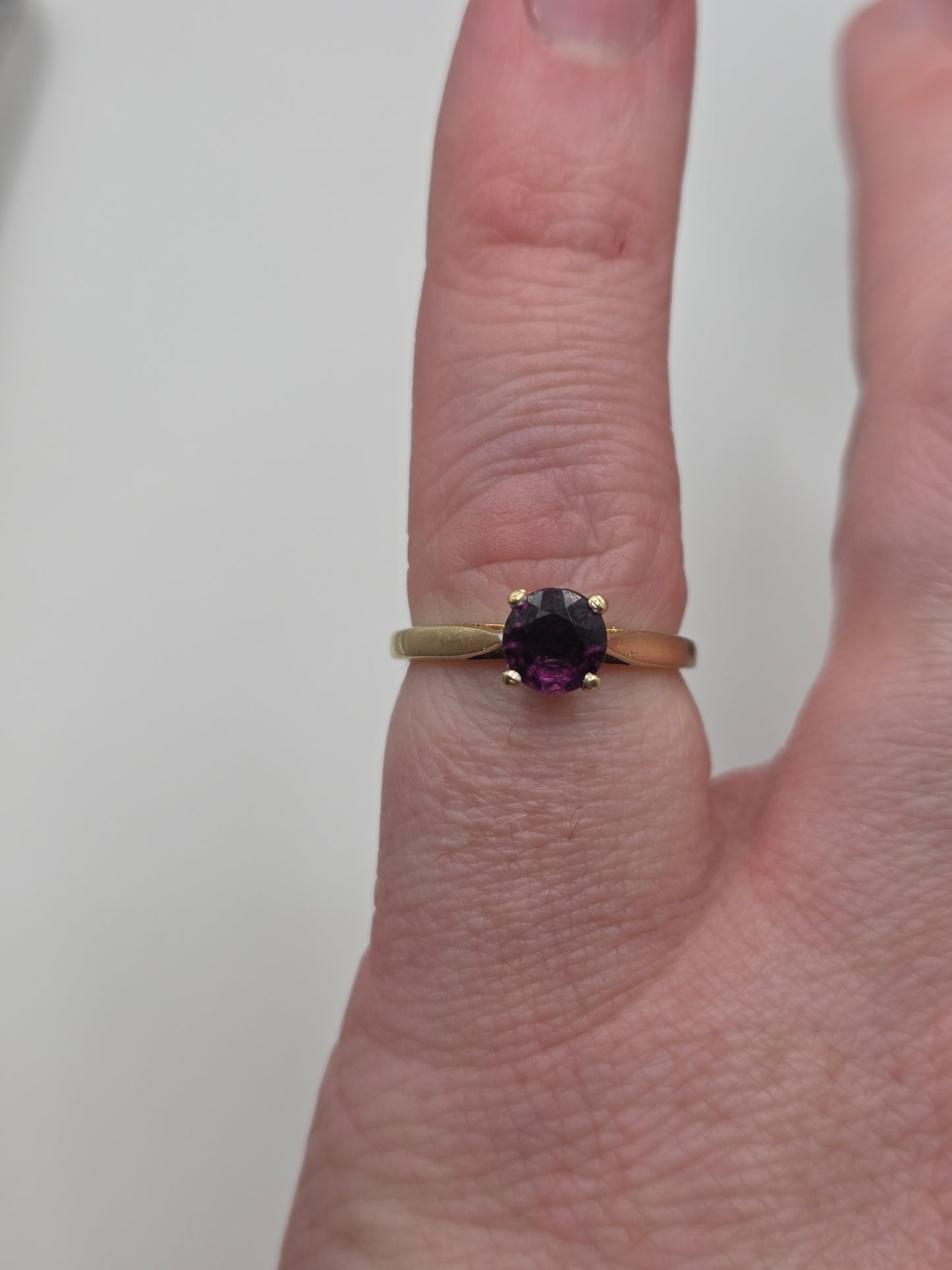 9ct gold amethyst ring