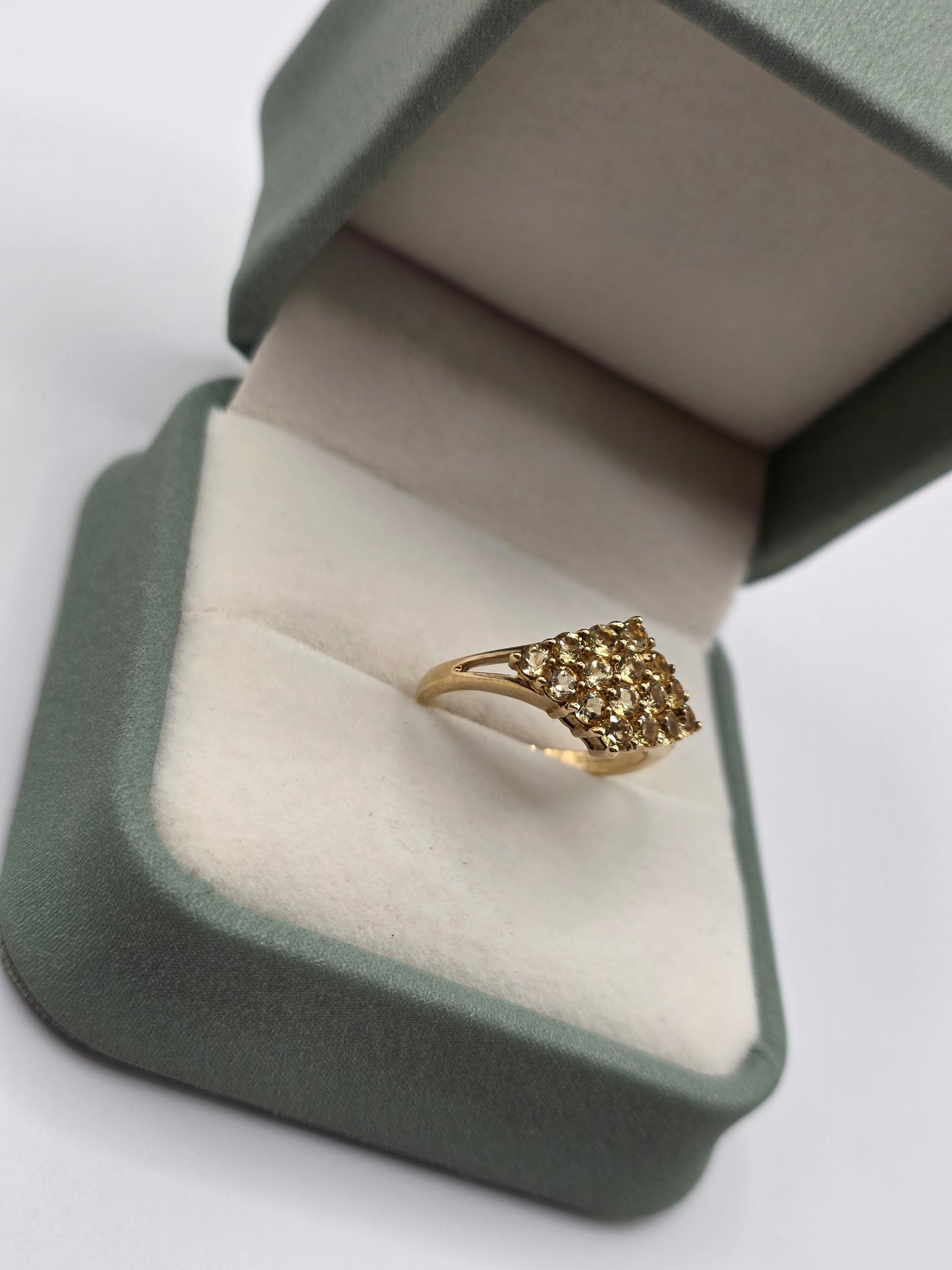 9ct gold yellow apatite ring