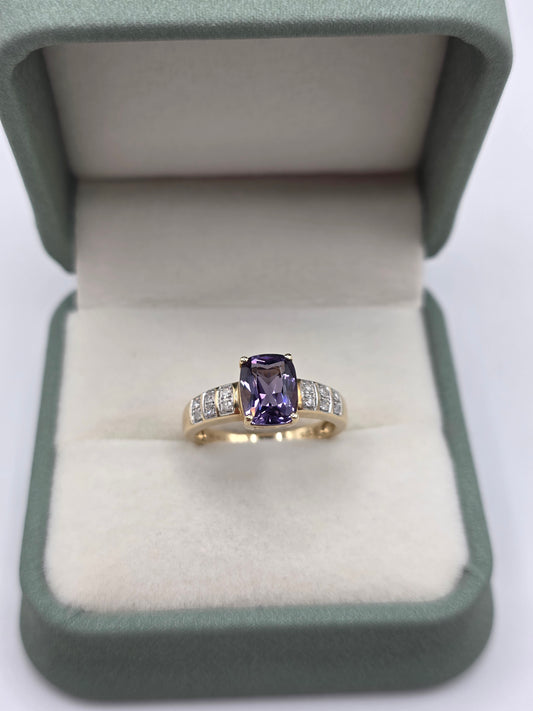 9ct gold iolite and diamond ring